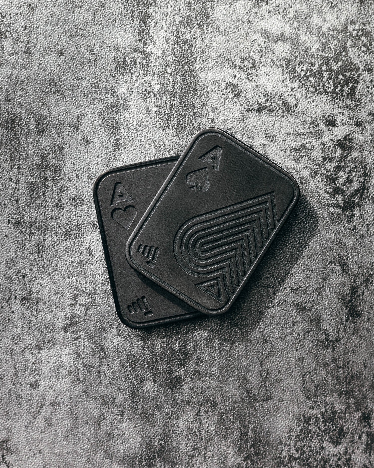 SHUFFLE POCKET ACES V2 (Midnight)