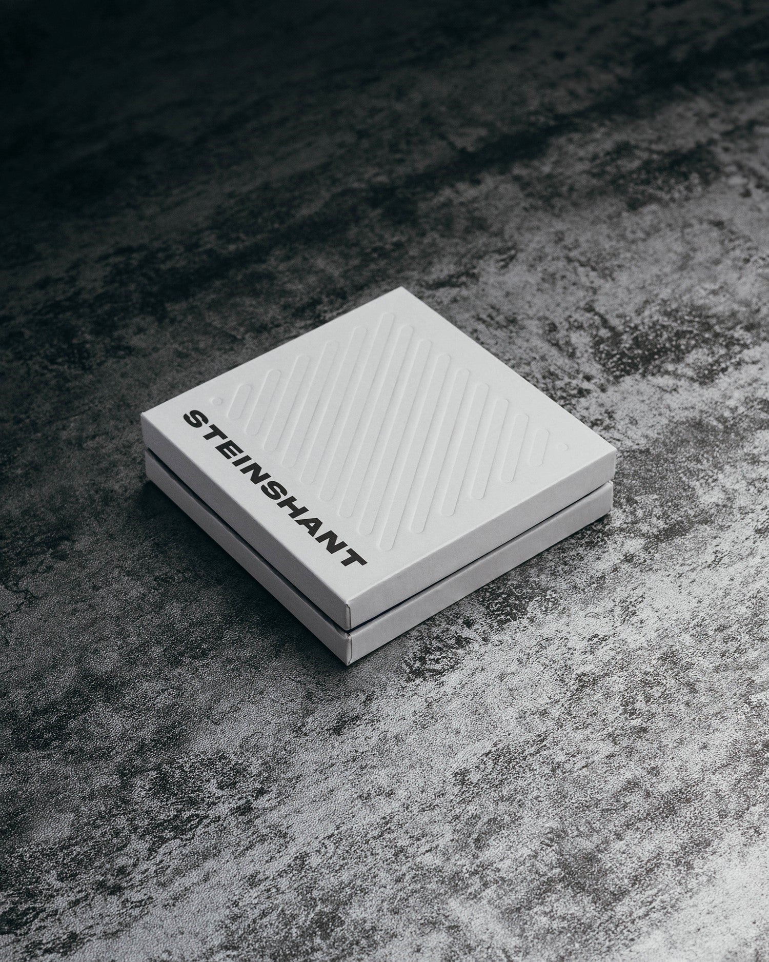 SHUFFLE POCKET ACES V2 (Midnight)