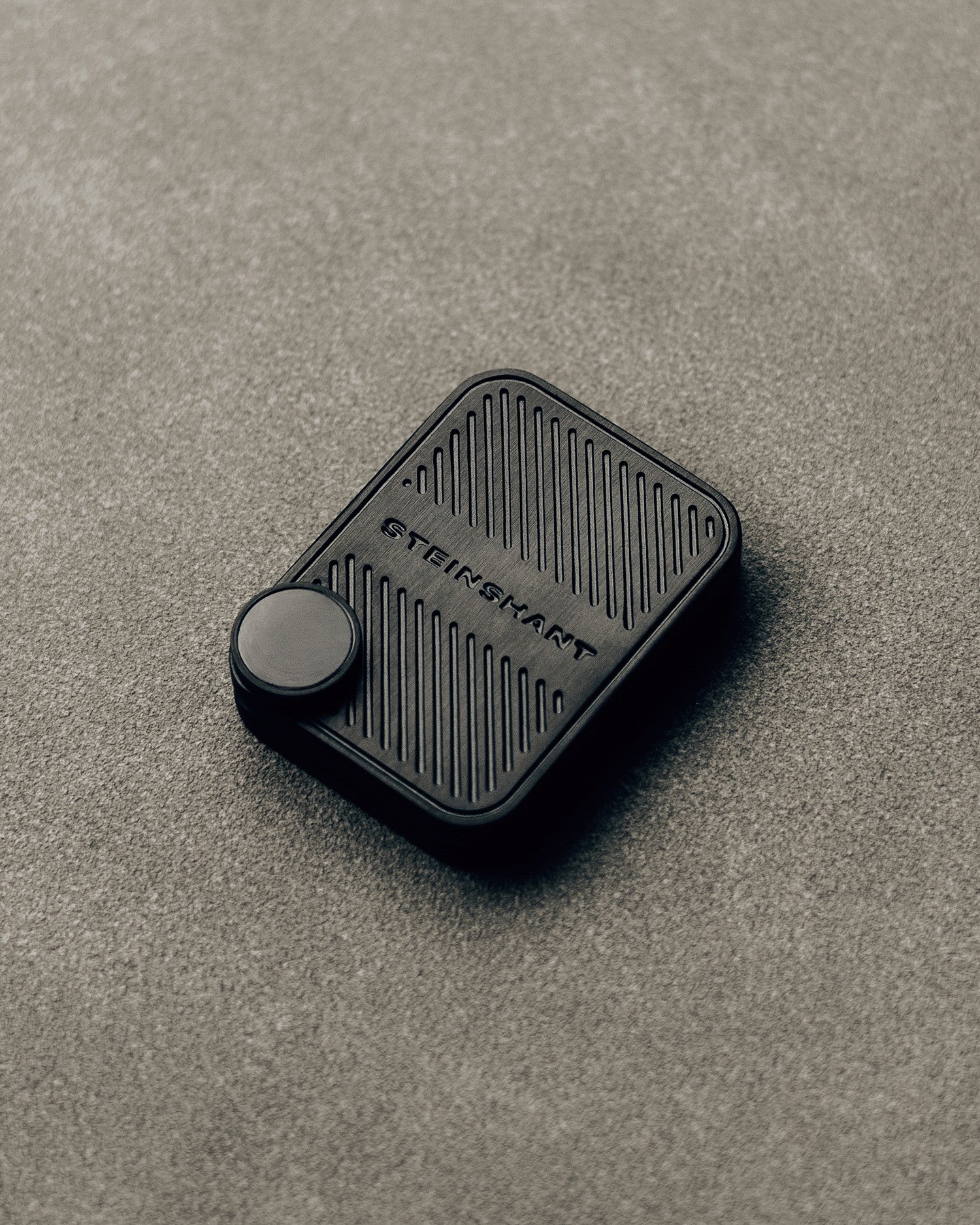 Pulse NFC Screw (Midnight)